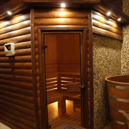 Отель Релакс Грязелечение И Отдых На Море Apartment Pomorie